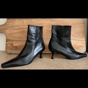 Stuart Weitzman kitten heel boots